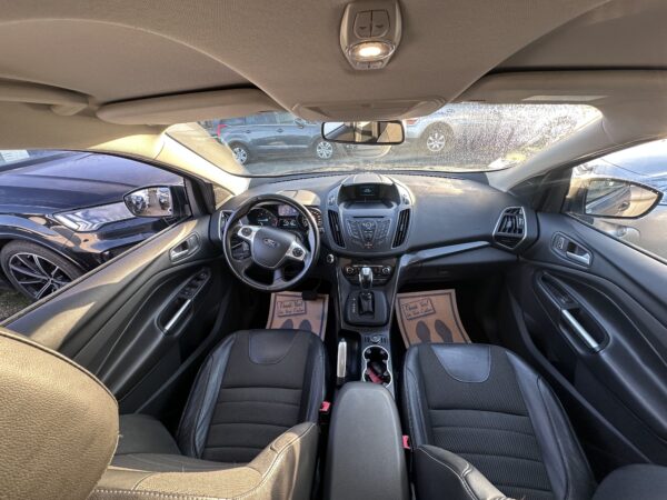 FORD KUGA 100% AUTOS