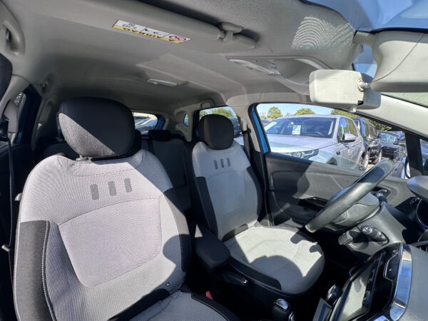 Renault Captur Zen EDC – Image 12
