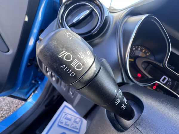 Renault Captur Zen EDC – Image 20