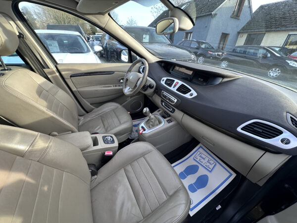 Renault Grand Scenic Jade – Image 10