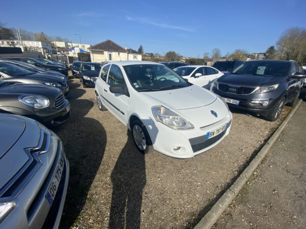 Renault Clio GENERIQUE EURO 5 – Image 4