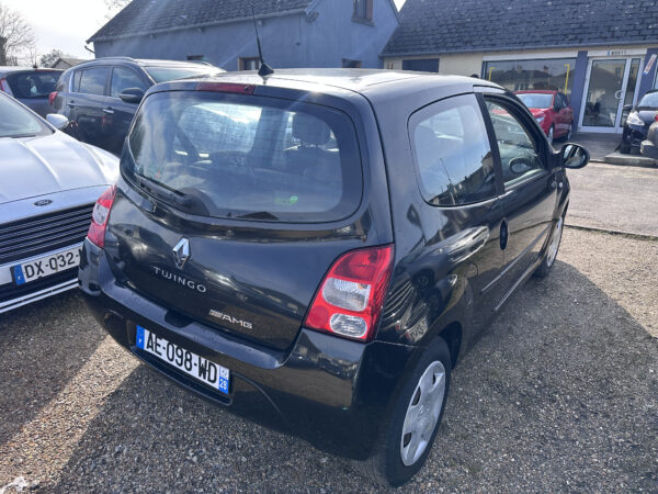 RENAULT TWINGO II Dolce Vita – Image 4