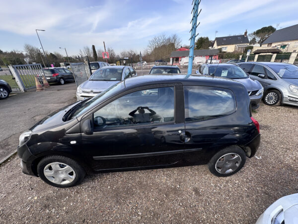 RENAULT TWINGO II Dolce Vita – Image 17
