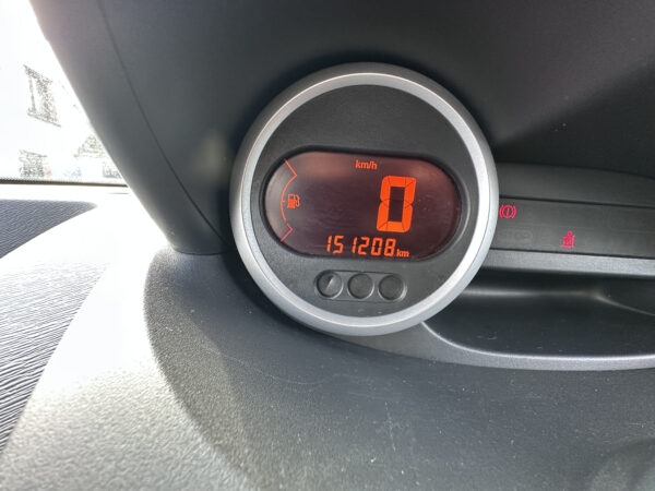 RENAULT TWINGO II Dolce Vita – Image 10