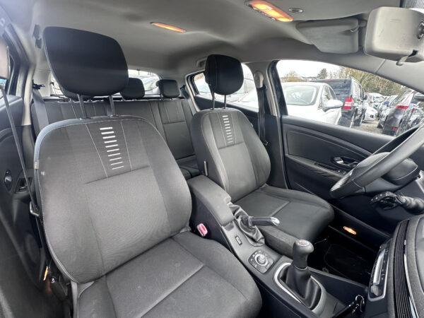Renault Megane Authentique Euro 5 – Image 12