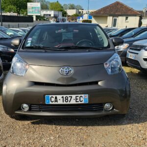 TOYOTA iQ² 68 VVT-i MultiDrive