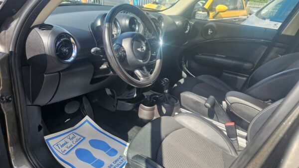 MINI Cooper Cooper A – Image 16