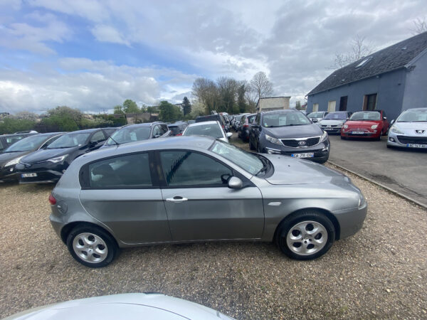 ALFA ROMEO 147 – Image 6
