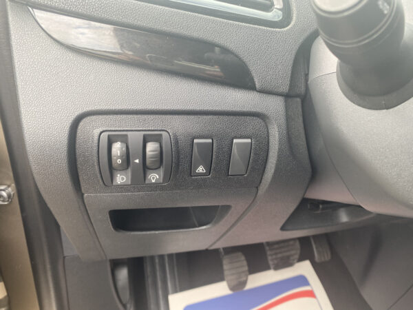 RENAULT SCENIC III – Image 15